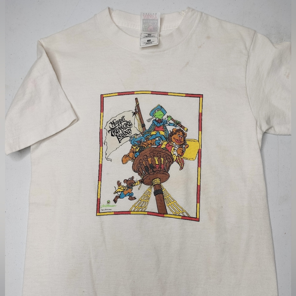 Size 10-12 Boys Vintage Muppets Movie tee